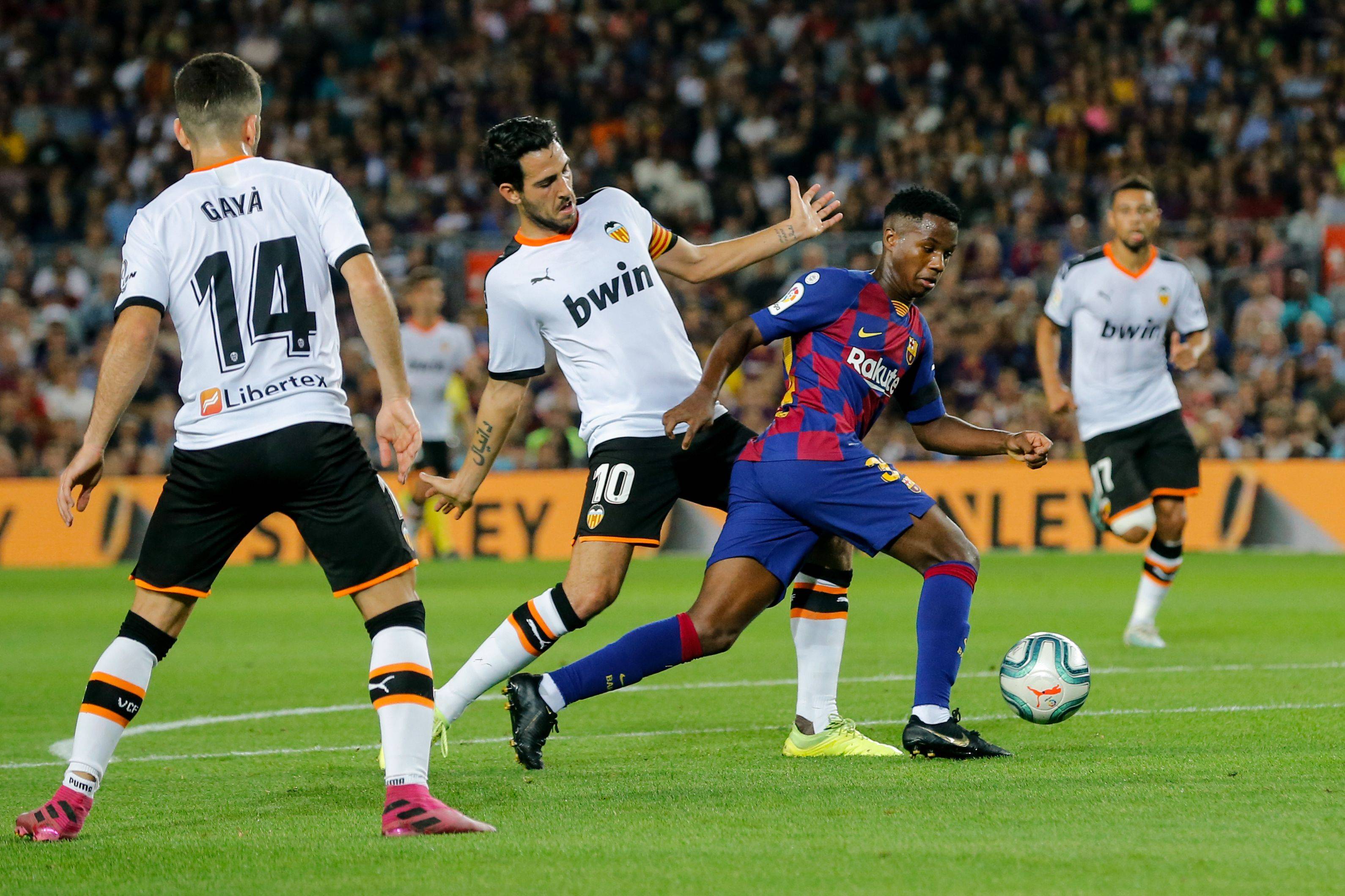 文化深度融 文化深度融