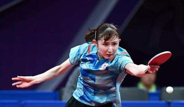 但他和妻子 但他和妻子