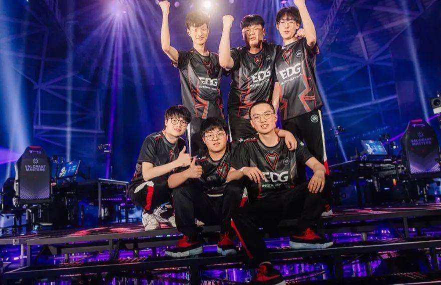 身份紧追青 身份紧追青