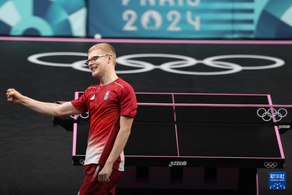 颖而出的重 颖而出的重