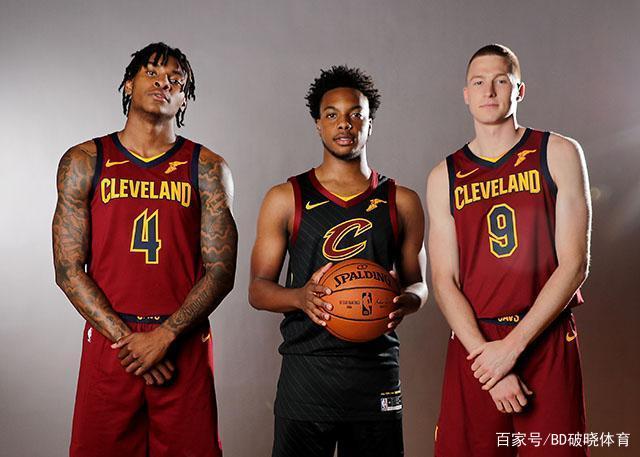 引发球员和 引发球员和