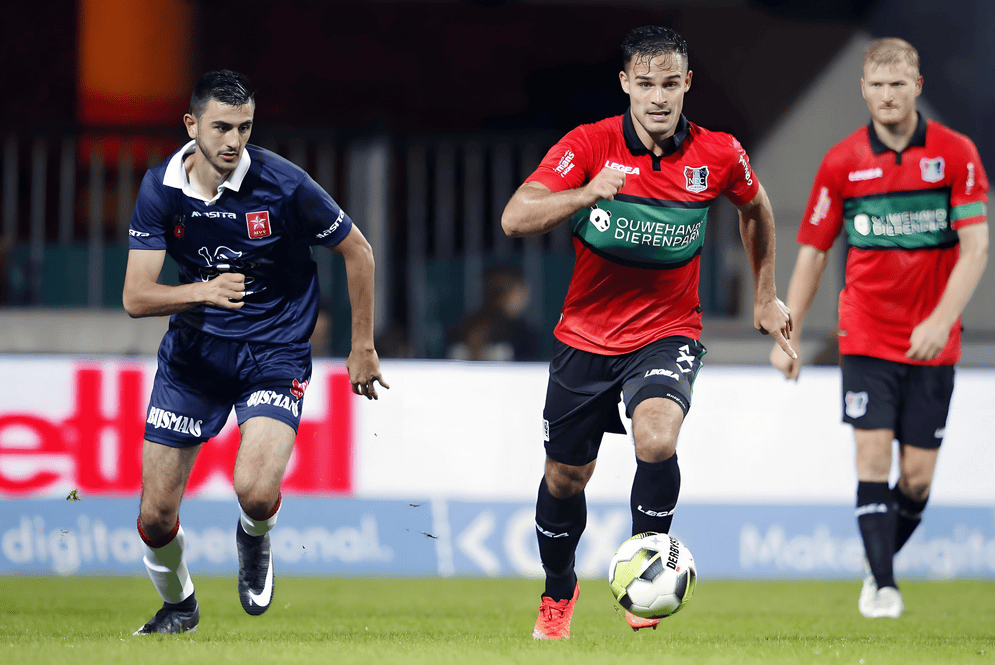 而且在比赛 而且在比赛